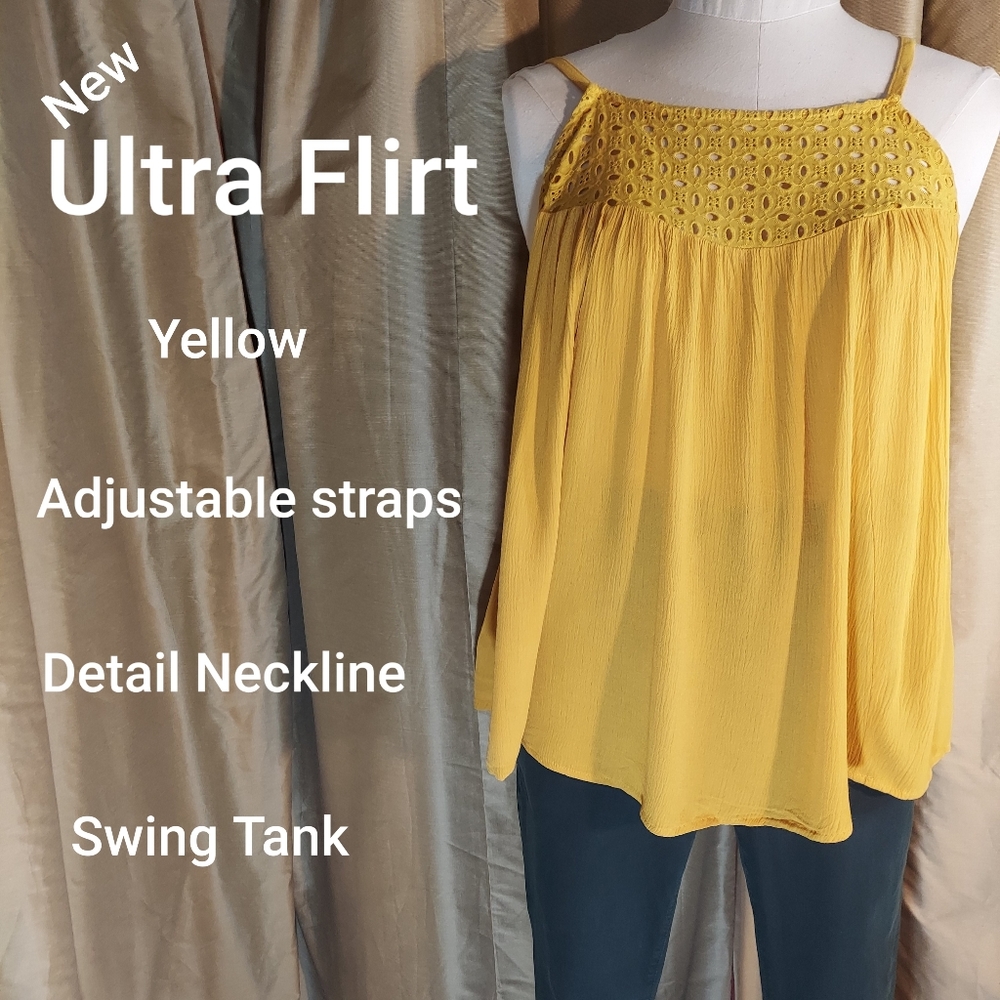 SOLD🚫🚫🚫New ultra flirt lace detail swing top